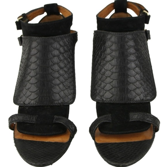 Givenchy Black Snake-Embossed Python Leather Ankle Strap Heels – EU 37 / US 7 - Picture 3 of 16